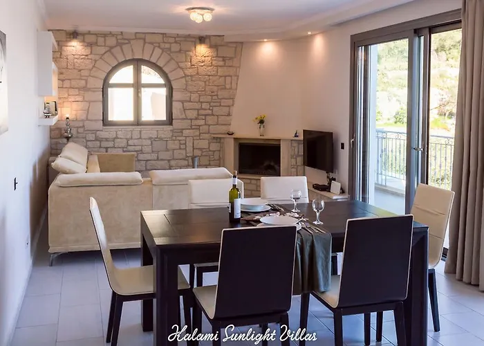 Sunlight Villa *